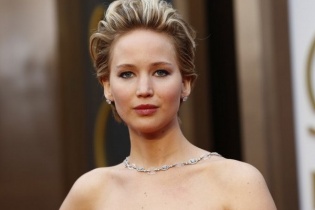 Hé lộ kẻ phát tán loạt ảnh khỏa thân của các nữ minh tinh