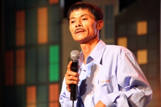 Ngưỡng mộ người đàn ông nghèo từng bắt 500 tên cướp