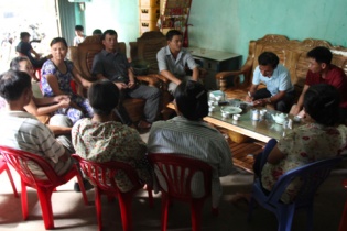 40 học sinh lo sợ vì bị đâm bằng vật nhọn nghi có HIV