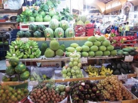 Trái cây Thái ngập tràn chợ Việt