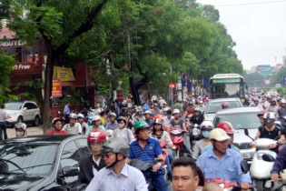 Hà Nội ra quyết định "nóng", bỏ lệnh cấm ô tô tuyến đường Xuân Thủy - Cầu Giấy