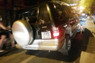 Tài xế xe đâm liên hoàn: Bị đánh thương tích, chưa thể lấy lời khai