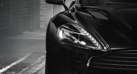 Aston Martin "khoe" Vanquish phiên bản carbon đặc biệt