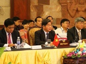 Định kỳ tổ chức Diễn đàn đối tác Tam giác phát triển CLV