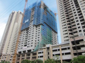 "Độc chiêu” nhà đổi nhà: Lấy hạt dẻ trong chảo rang?