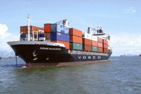 Thông tuyến vận tải ven biển Bắc - Nam