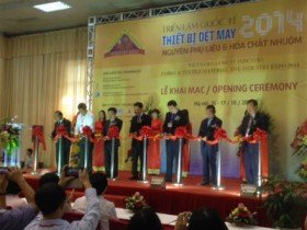 Khai mạc Triển lãm quốc tế thiết bị dệt may 2014