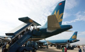 Cổ phiếu VNA của Vietnam Airlines rẻ hay đắt?