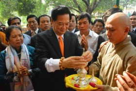 Thủ tướng Nguyễn Tấn Dũng thăm nơi đức Phật giác ngộ