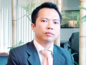 Nhà môi giới của những thương vụ khủng