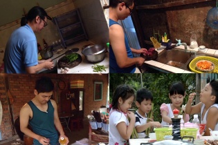 Trần Lực, Hoàng Bách mướt mồ hôi nấu cơm cho con trai!