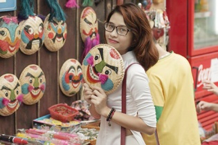 Gặp Hà Trần nữ tác giả xinh đẹp của những bộ tranh gây sốt