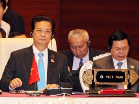 Thủ tướng tham dự Hội nghị cấp cao ASEAN lần thứ 25