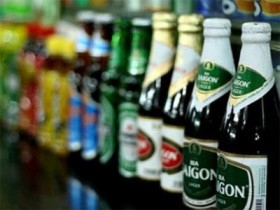 Bia đội giá mạnh vì dán tem