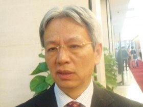 Thận trọng khi nâng thuế với rượu, bia, thuốc lá