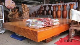 Sập gỗ, bàn ghế vài trăm triệu đổ về Hà Nội