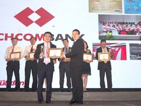Techcombank được vinh danh tại giải "Tin và Dùng Việt Nam"