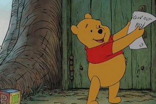 Hài hước gấu Pooh bị cấm vì “giới tính không rõ ràng"