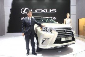 Xe sang Lexus khan hàng tại Việt Nam