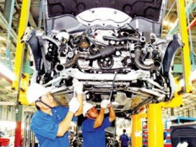 Ô tô đồng loạt nằm im chờ giảm thuế