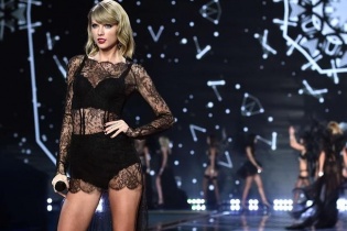 Taylor Swift trở thành "thiên thần" mới của Victoria’s Secret?