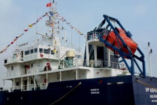 Cướp biển tấn công tàu Việt Nam gần Singapore