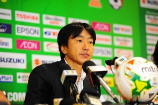 HLV Miura: "Đây là trận đấu tệ hại nhất trong sự nghiệp của tôi"