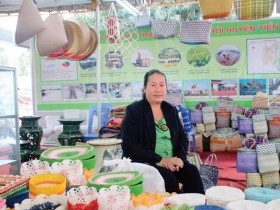 Nữ doanh nhân thổi hồn cho bẹ ngô, bèo bồng