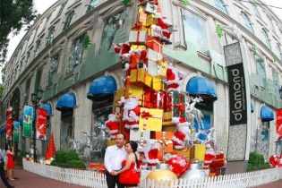 Sài Gòn rộn ràng những ngày cuối năm