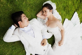 Ảnh cưới lãng mạn của Nhật Kim Anh