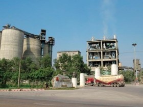 The Vissai chớp thời cơ, mua hàng loạt nhà máy xi măng