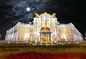 Vingroup mở cửa Trung tâm ẩm thực, hội nghị và giải trí Almaz