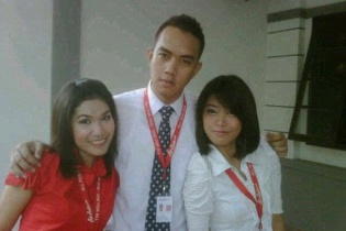 Cảm động với dòng tweet của tiếp viên trên máy bay AirAsia mất tích