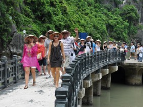 Chính thức miễn thị thực cho công dân 7 nước từ 1/1/2015