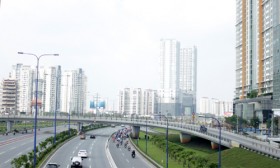 Doanh nghiệp địa ốc hân hoan tính thưởng Tết