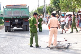 Ngày nghỉ lễ đầu năm mới, 20 người chết vì tai nạn giao thông