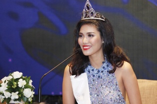 Lan Khuê: Tôi muốn thay đổi cách nhìn về vẻ đẹp hoa hậu