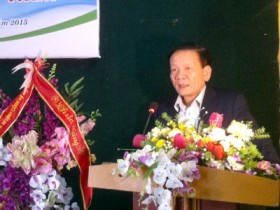 Báo Đầu tư trao học bổng tại Nam Định
