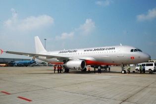Hành khách của Jetstar Pacific “dọa” có mìn trong hành lý