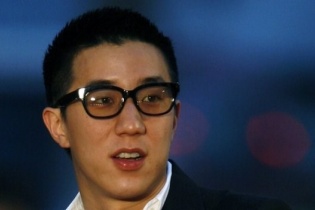 Con trai Thành Long bị tù vì tổ chức dùng ma túy ở TQ