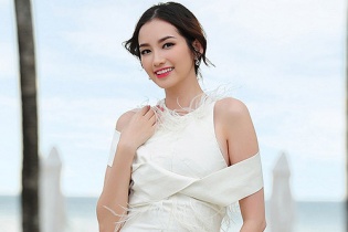 Trúc Diễm quyến rũ, gợi cảm trong bộ ảnh mới