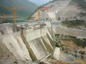 EVN đề xuất tính phí môi trường vào giá điện