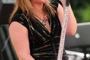 Các người đẹp Hollywood  bức xúc khi bị chê béo