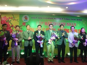 Hiệp hội DN Thái Bình trao hơn 8.000 suất quà Tết cho người nghèo