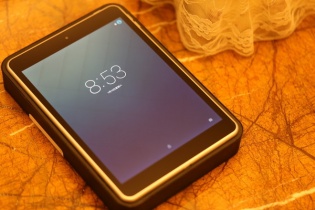 Tablet Nokia N1 tiếp tục "cháy hàng"