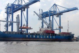 Vinalines mạnh tay tái cơ cấu để thoát lỗ