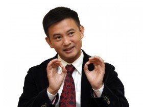 "Mật ngọt chỉ đến với chú ong chăm chỉ"