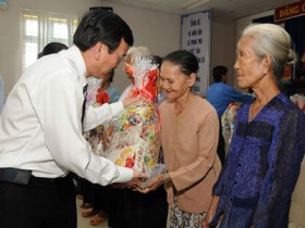 Đồng Nai hỗ trợ Đảng viên cao tuổi dịp tết Ất Mùi