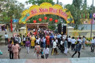 Cần Thơ đưa Tết miệt vườn về Thành phố