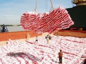 Vinafood 1 thoái vốn tại công ty con